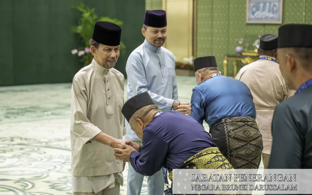 Audience and Junjung Ziarah Ceremony