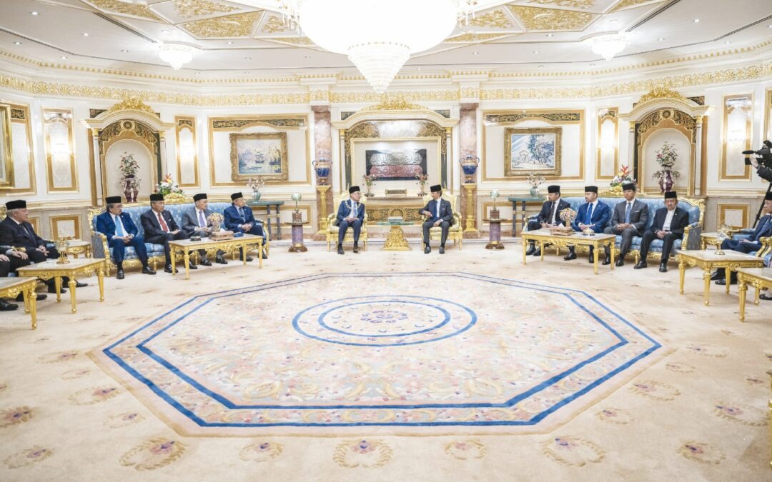 His Majesty received in audience the Prime Minister of Malaysia