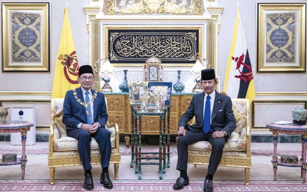 His Majesty and the Prime Minister of Malaysia held a Four-Eyes Meeting