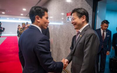 Singapore PM arrives for defence ties golden jubilee